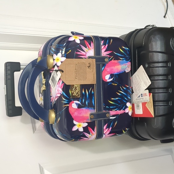 Beauty Case Tote Parrot 12 Inches. - Picture 6 of 10